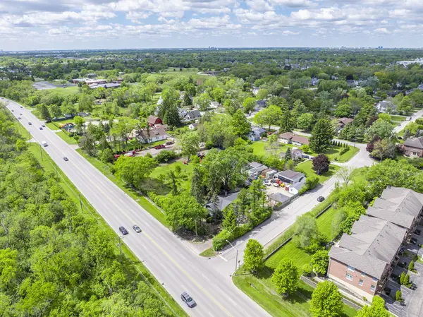 430 N River RD, Mount Prospect, IL 60056