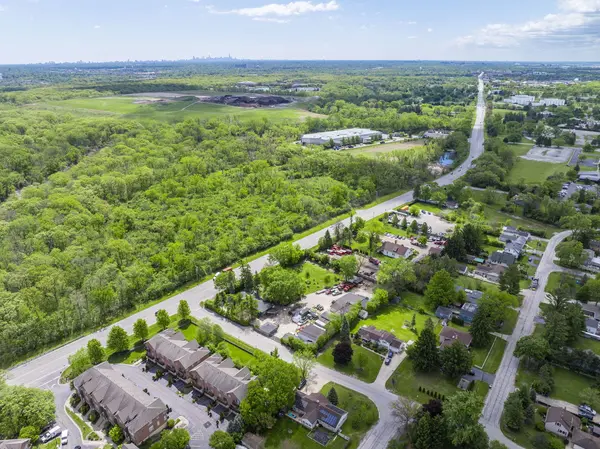 430 N River RD, Mount Prospect, IL 60056