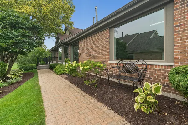 10513 Golf RD, Orland Park, IL 60462