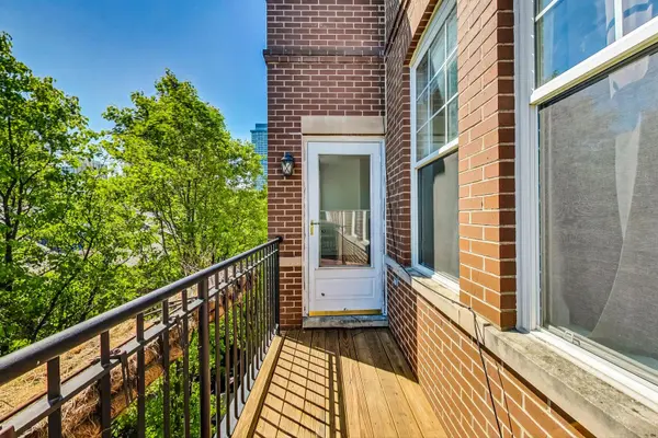 301 W GOETHE ST #304C, Chicago, IL 60610