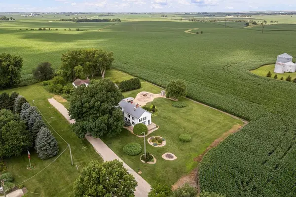 500 Vernon ST, Woosung, IL 61091
