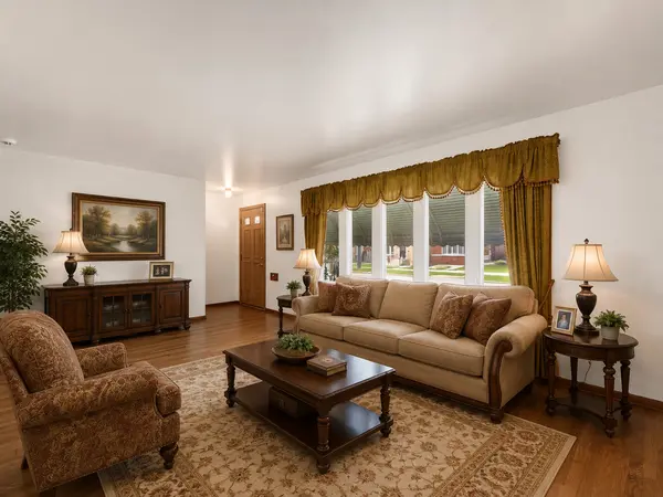 5403 S Lotus AVE, Chicago, IL 60638
