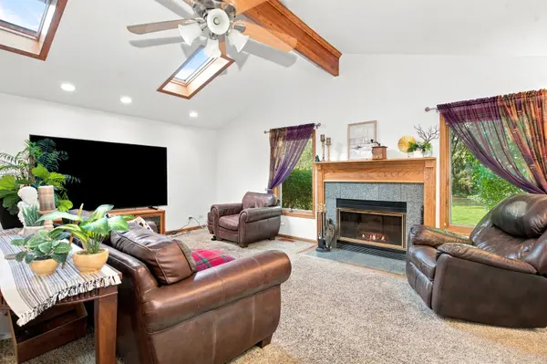 2955 Duffy LN, Riverwoods, IL 60015