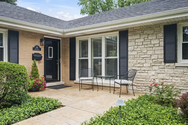 518 S See Gwun AVE, Mount Prospect, IL 60056
