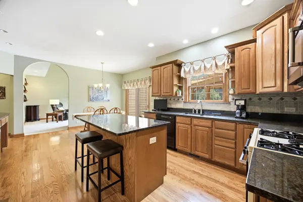 5121 Tall Oaks DR, Ringwood, IL 60072