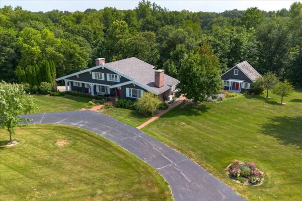 1910 Hickory LN, Princeton, IL 61356
