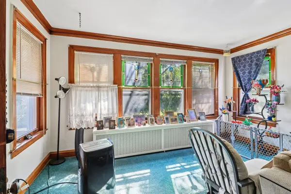4446 N Lowell AVE, Chicago, IL 60630