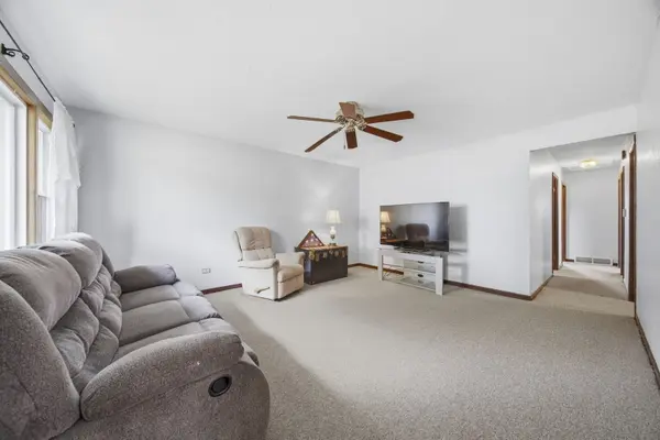 8852 Central AVE, Oak Lawn, IL 60453