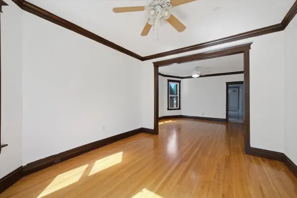2324 N Central Park AVE, Chicago, IL 60647