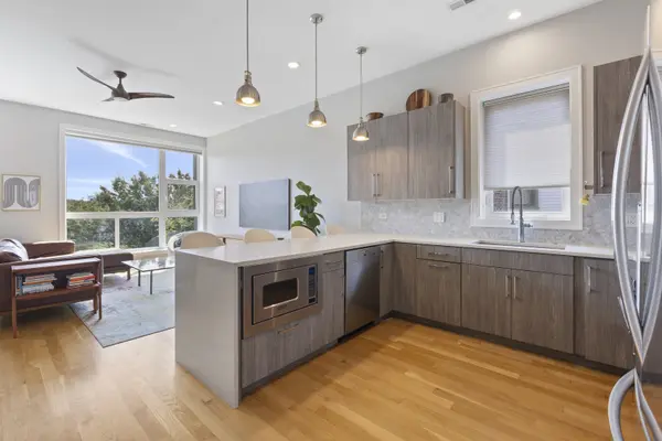 1810 S Racine AVE #3, Chicago, IL 60608