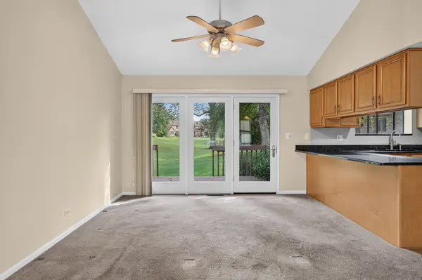 1858 Golf View DR, Bartlett, IL 60103
