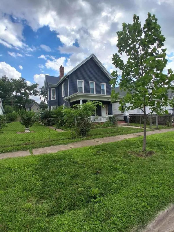 2736 5 1/2 AVE, Rock Island, IL 61201