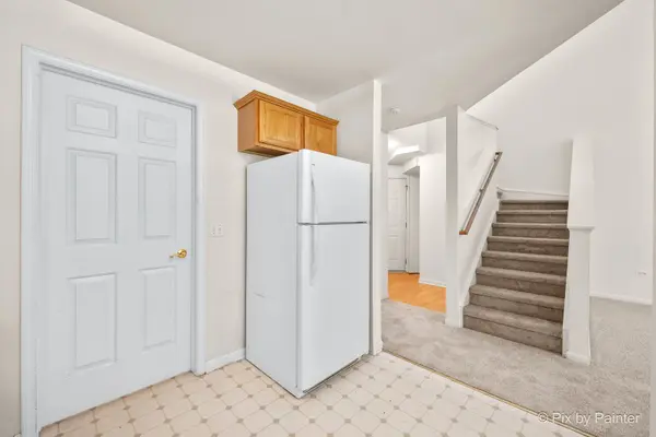 2741 Cobblestone DR #2741, Crystal Lake, IL 60012