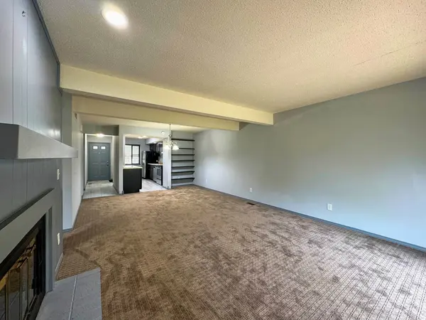 2157 Harbortown CIR #2157, Champaign, IL 61821