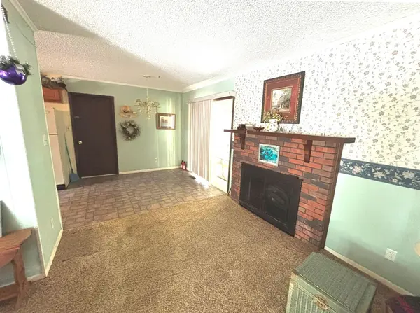 217 Woodland DR, Salem, IL 62881