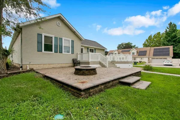 295 N 1st AVE, Coal City, IL 60416