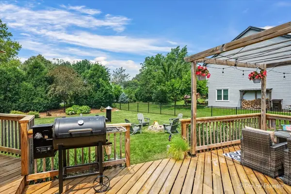 1756 Somerfield LN, Crystal Lake, IL 60014