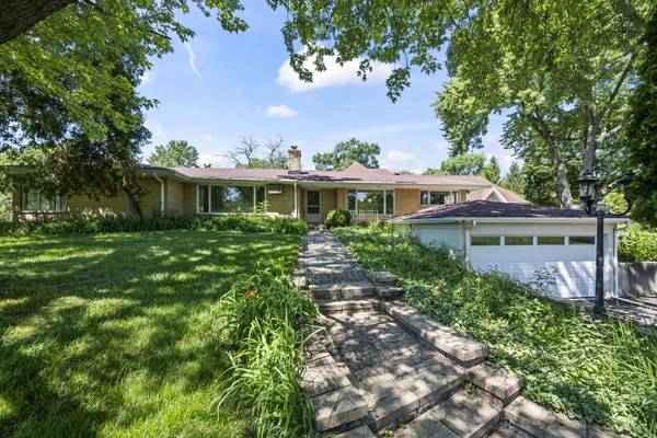 26347 W IL Route 22, Barrington, IL 60010