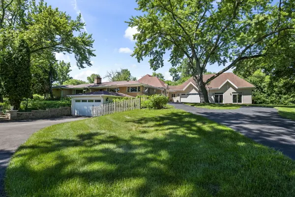 26347 W IL Route 22, Barrington, IL 60010