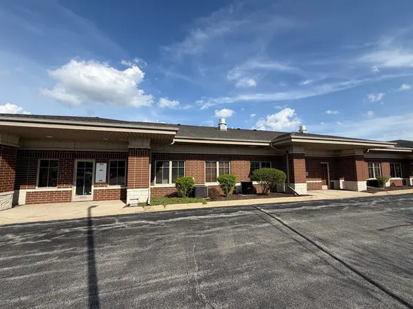 18400 Maple Creek DR, Tinley Park, IL 60477