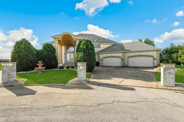 5 Delphi CT, Tinley Park, IL 60477