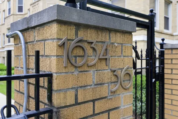 1634 W Columbia AVE #1N, Chicago, IL 60626