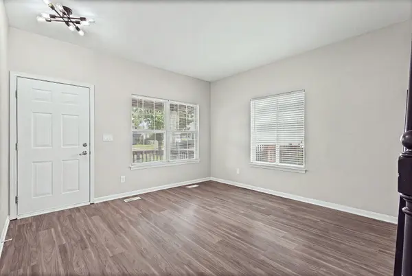 1766 Rebecca DR, Romeoville, IL 60446
