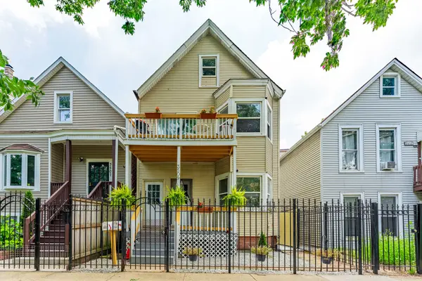 3509 W Dickens AVE, Chicago, IL 60647