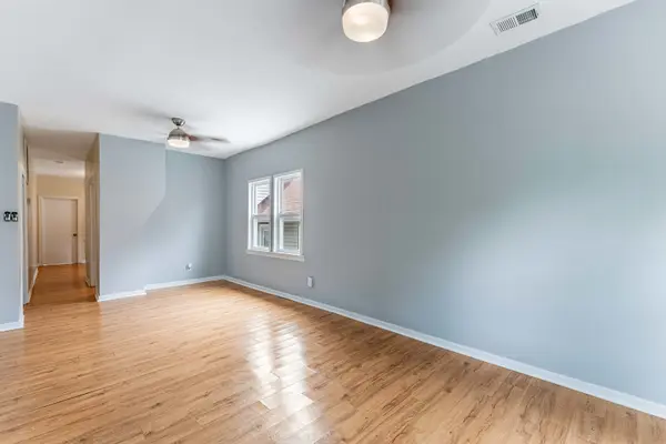 3509 W Dickens AVE, Chicago, IL 60647