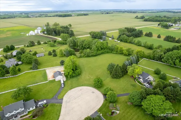 Lot 4 Country View LN, Campton Hills, IL 60119