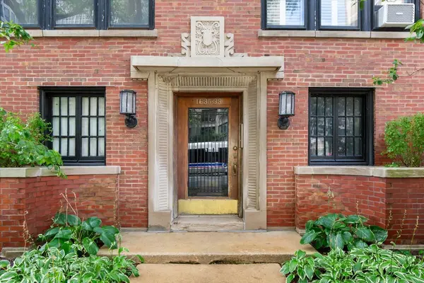 1633 E Hyde Park BLVD #1D, Chicago, IL 60615