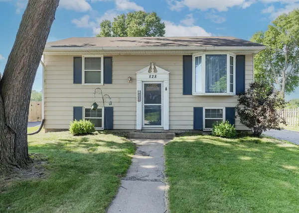828 4th AVE, Milan, IL 61264