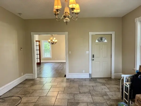 3220 Cleveland ST, Clinton, IA 52732