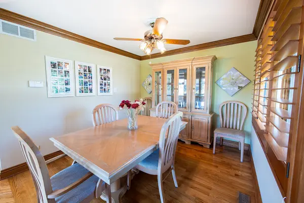 17207 Valley DR, Tinley Park, IL 60487