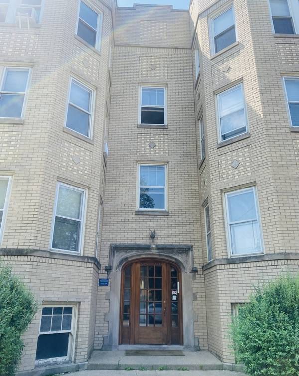 2429 W Foster AVE #2, Chicago, IL 60625