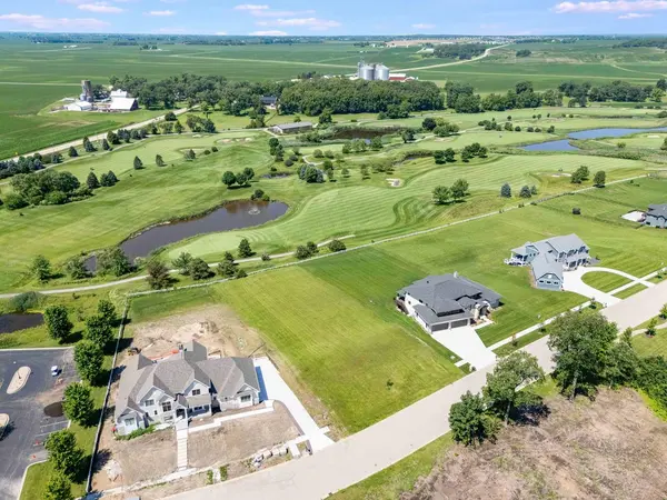 7629 Clubhouse DR, Yorkville, IL 60560