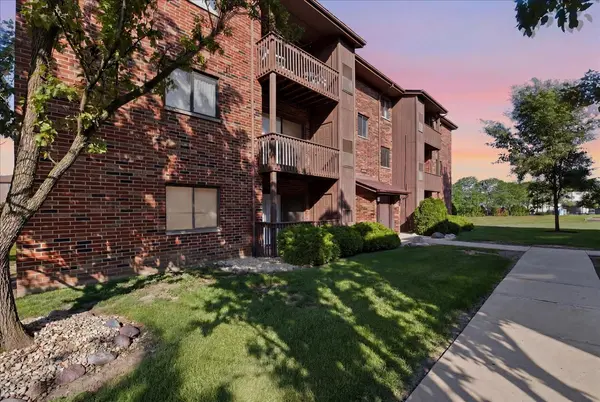 15805 Peggy LN #6, Oak Forest, IL 60452
