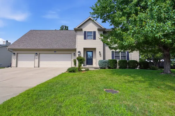 613 Sycamore DR, St. Joseph, IL 61873
