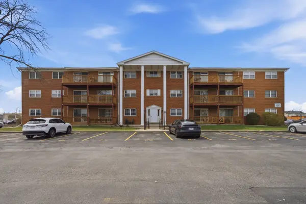 6135 W 94th ST #C8, Oak Lawn, IL 60453
