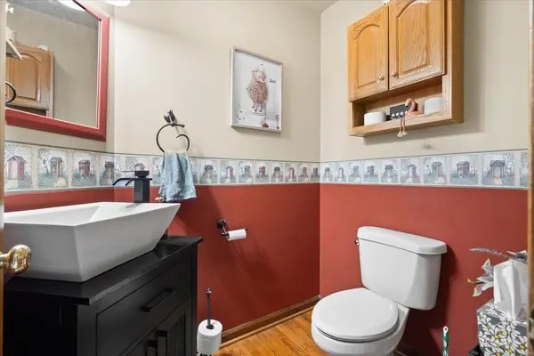 3 Settlers LN, Oswego, IL 60543