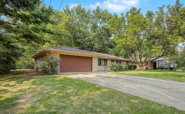 109 E Parkview DR, Forrest, IL 61741