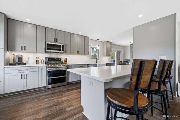 105 Azalea RD, Frankfort, IL 60423