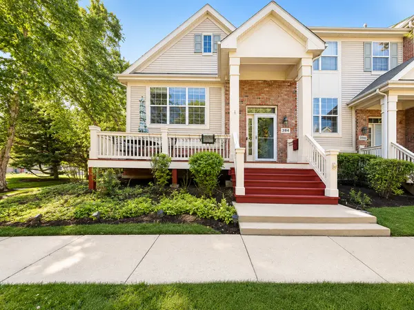 394 Broadmoor LN, Bartlett, IL 60103