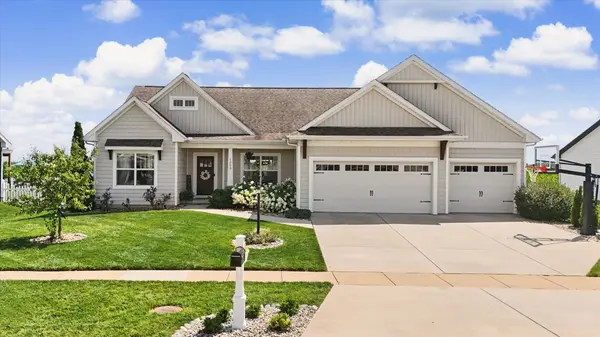 1203 Morningside LN, Mahomet, IL 61853