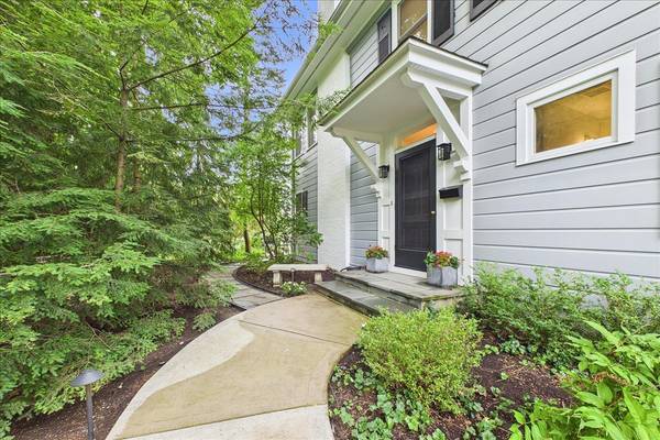 1440 Tower RD, Winnetka, IL 60093