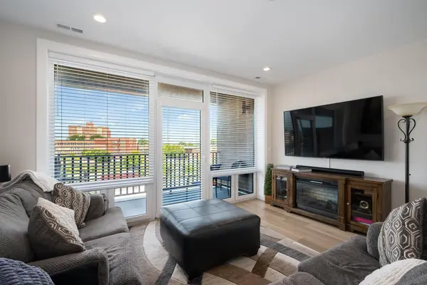 2342 W Adams ST #401, Chicago, IL 60612