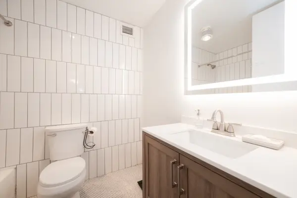 3021 S MICHIGAN AVE #305, Chicago, IL 60616