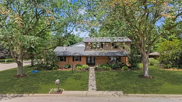 1018 Porter LN, Normal, IL 61761