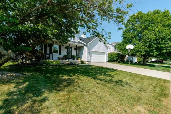 808 Phaeton PL, Normal, IL 61761