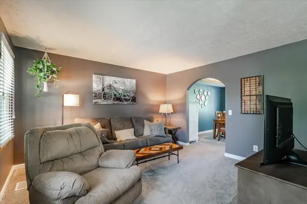 808 Phaeton PL, Normal, IL 61761